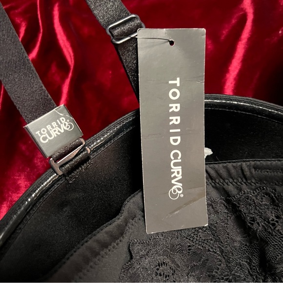 New Torrid Curves underwire Push Up Strapless Bra Size 44G Convertible 5 Ways - Picture 2 of 14